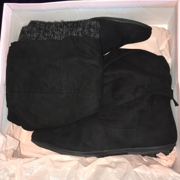 Black flat boots - Picture 4 of 4